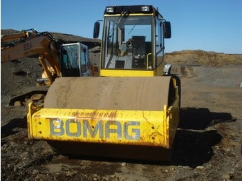 Bomag BW 211D3 - Rolo