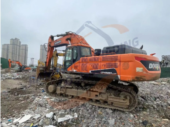 Escavadora de rastos new arrival Used Doosan excavator DX520LC-9C in good condition for sale in good condition: foto 2