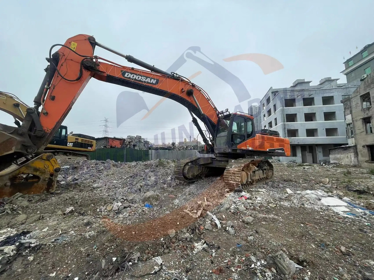 Escavadora de rastos new arrival Used Doosan excavator DX520LC-9C in good condition for sale in good condition: foto 4