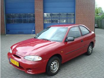 Hyundai EXCEL 1.3 I - Automóvel
