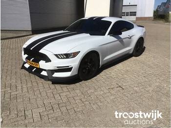 Automóvel Ford Mustang: foto 1