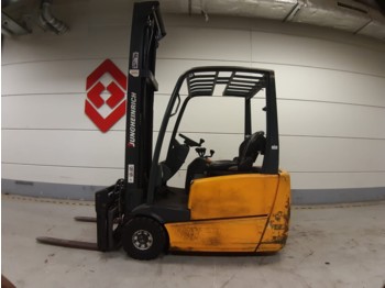 Empilhadeira de 3 rodas JUNGHEINRICH EFG216K