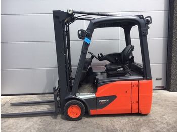 Empilhadeira de 3 rodas LINDE E16P-02