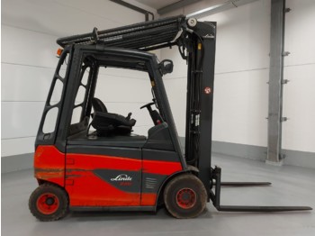 Empilhadeira de 4 rodas LINDE E20-01