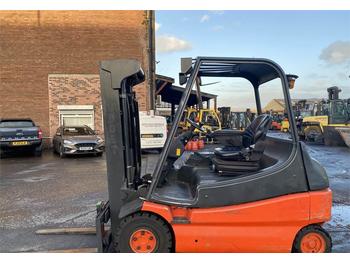 Empilhador Linde E25-02