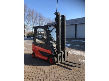 Empilhador Linde E30