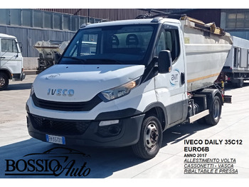 Caminhão de lixo IVECO Daily 35c12