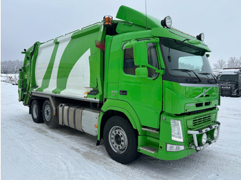 Caminhão de lixo VOLVO FM 450