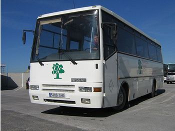  NISSAN 120/9D - Autocarro