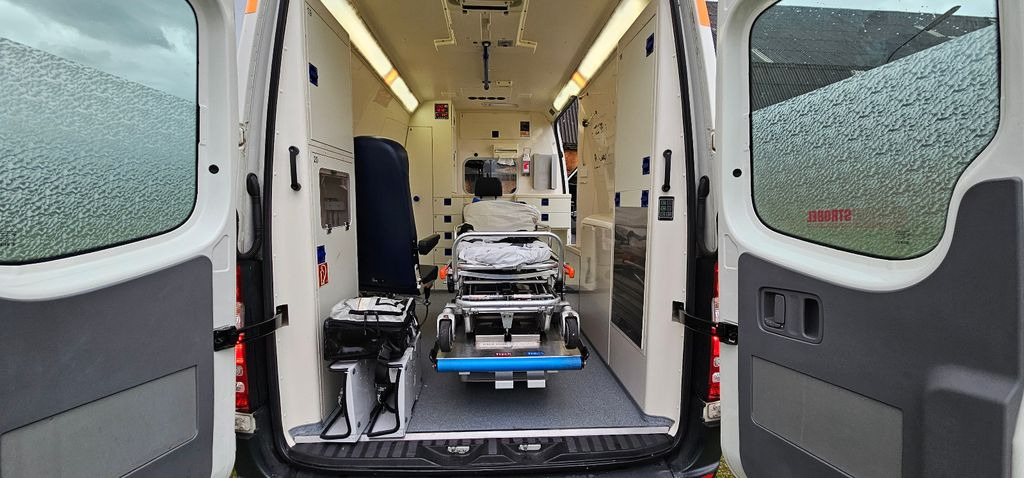 Minibus, Furgão de passageiros Mercedes-Benz Sprinter 316 Rettungswagen RTW KTW Ambulance: foto 10