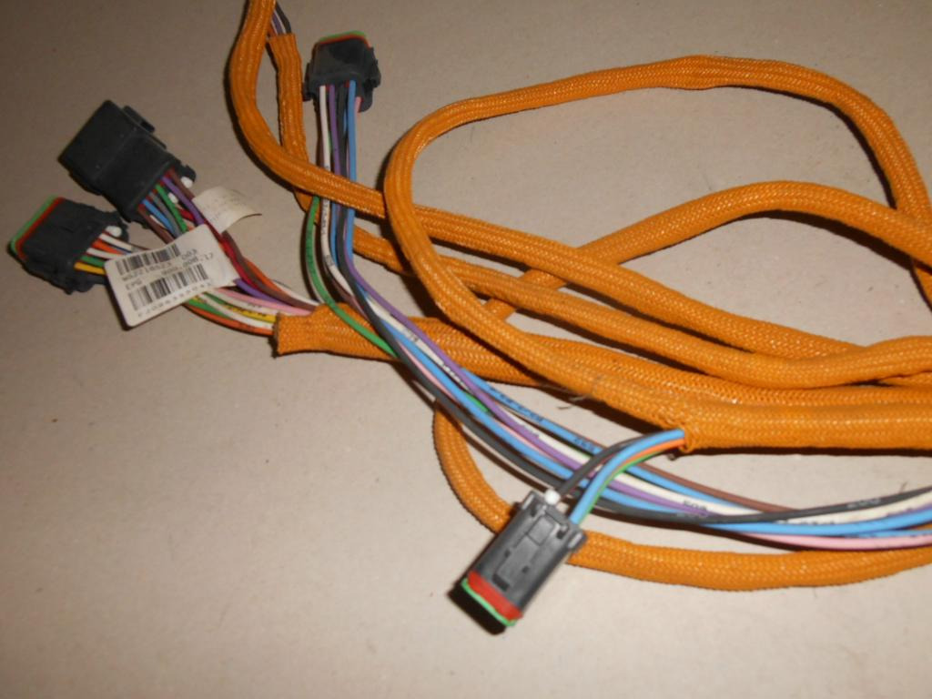 Cables/ Wire harness para Máquina de construção novo Caterpillar 1699635 -: foto 2