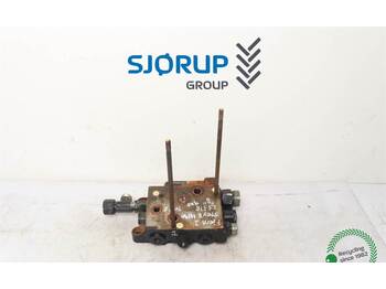 Steyr 4130 Profi Remote control valve  - Hidráulica