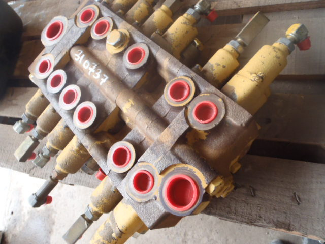 Válvula hidráulica para Máquina de construção Komatsu PW150 -: foto 2