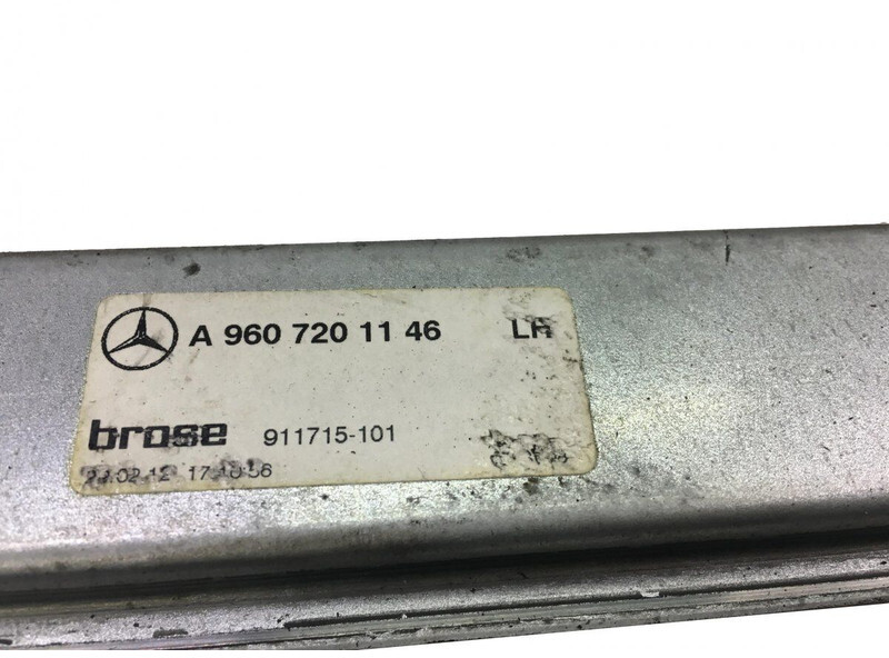 Elevador de vidro Mercedes-Benz MERCEDES, BROSE Actros MP4 2551 (01.12-): foto 4