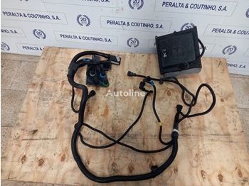 Sistema de escape para Camião RENAULT // AdBlue pump: foto 1