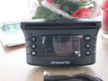 Steyr EZ-Guide 250 mit AG 15 Antenne - sistema de navegação