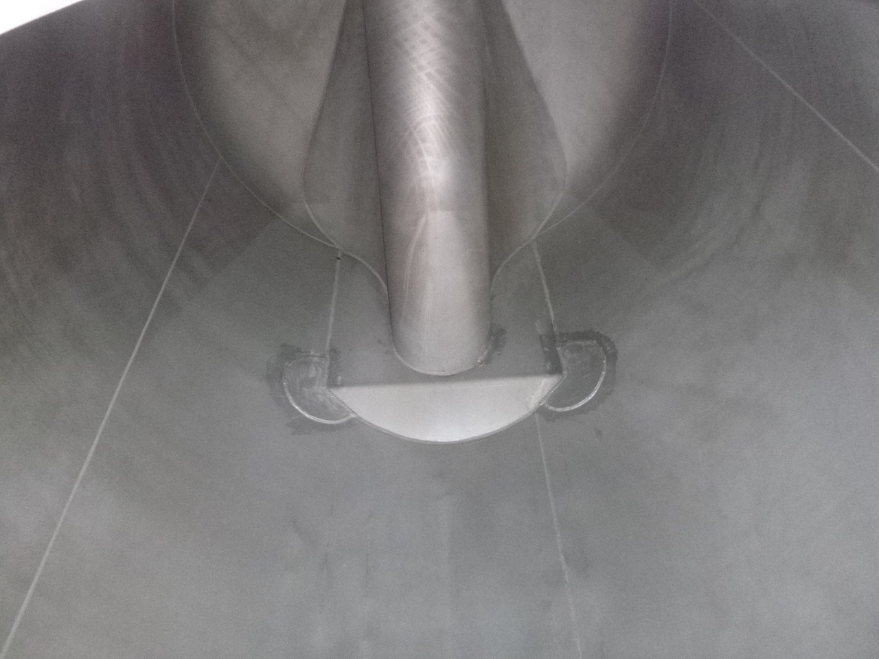 Semi-reboque cisterna para transporte de farinha L.A.G. Powder tank alu 60.5 m3 (tipping): foto 8