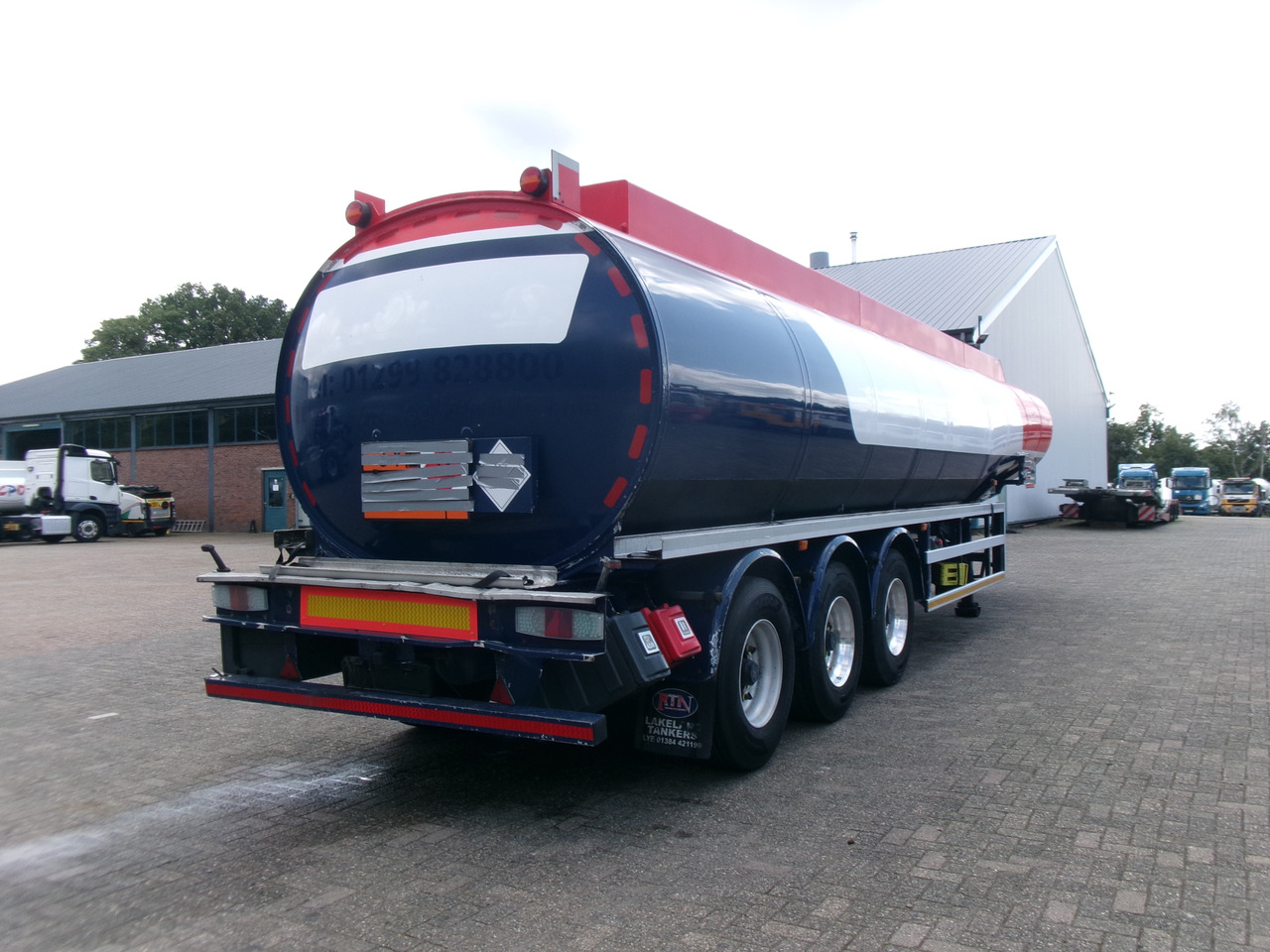 Semi-reboque cisterna para transporte de combustível Lakeland Fuel tank alu 42.8 m3 / 6 comp + pump: foto 4