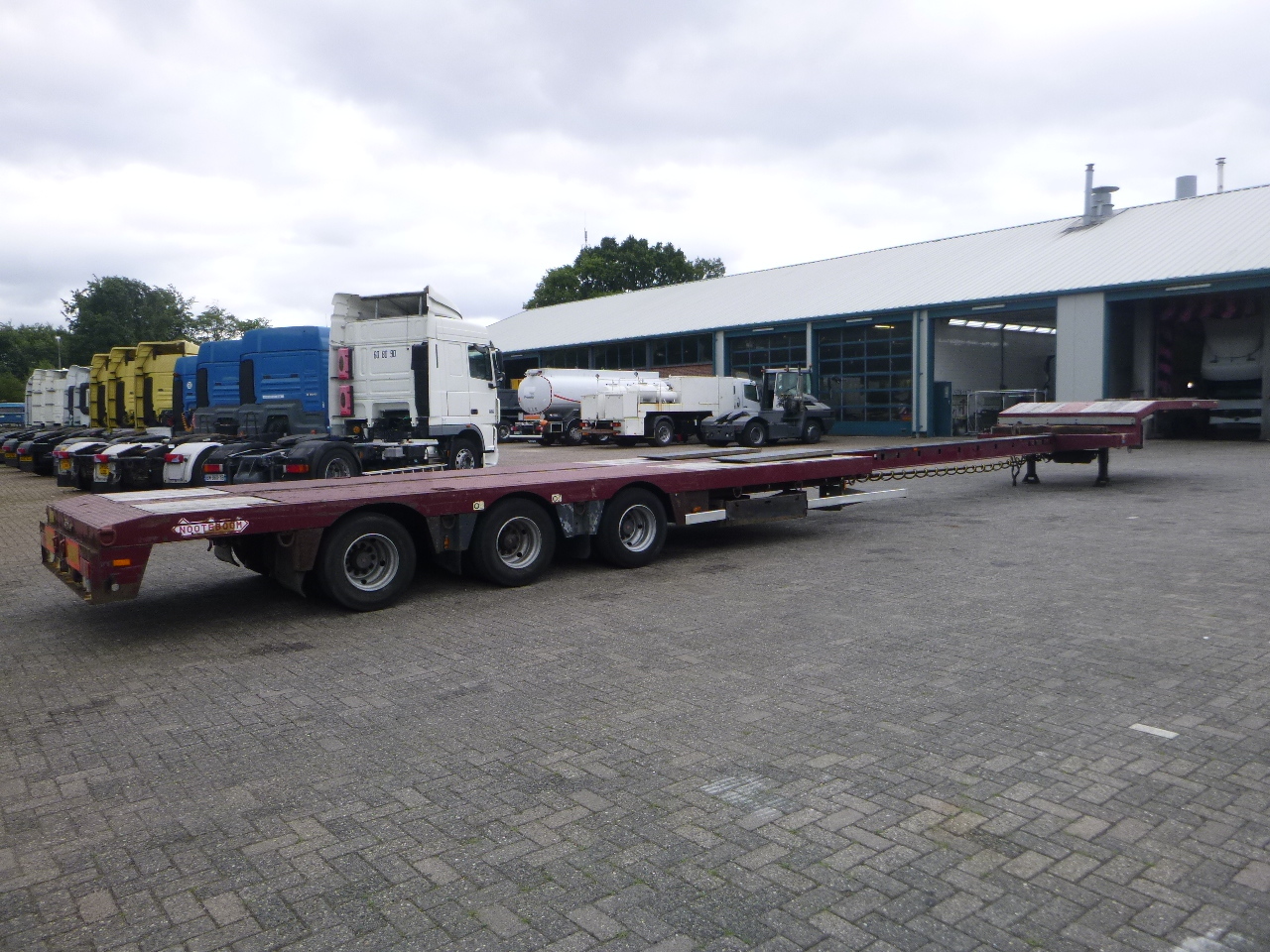Semi-reboque baixa Nooteboom 3-axle semi-lowbed trailer extendable 14.5 m + ramps: foto 4