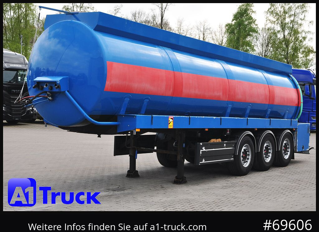 Semi-reboque cisterna WILLIG 32m³ Pumpe Gülle Sickerwasser