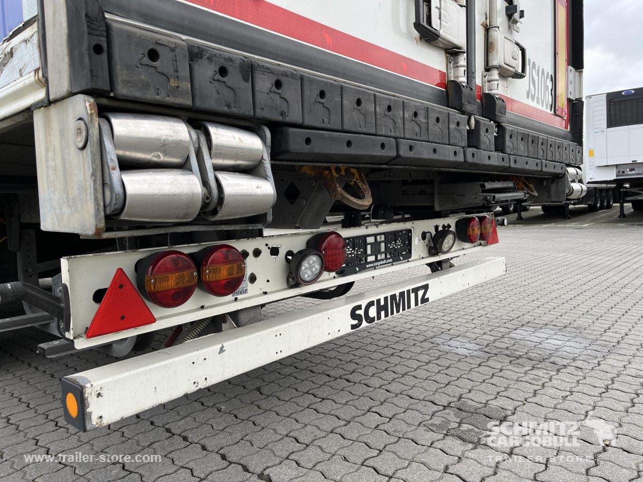 Semi-reboque isotérmico SCHMITZ Auflieger Tiefkühler Multitemp Double deck