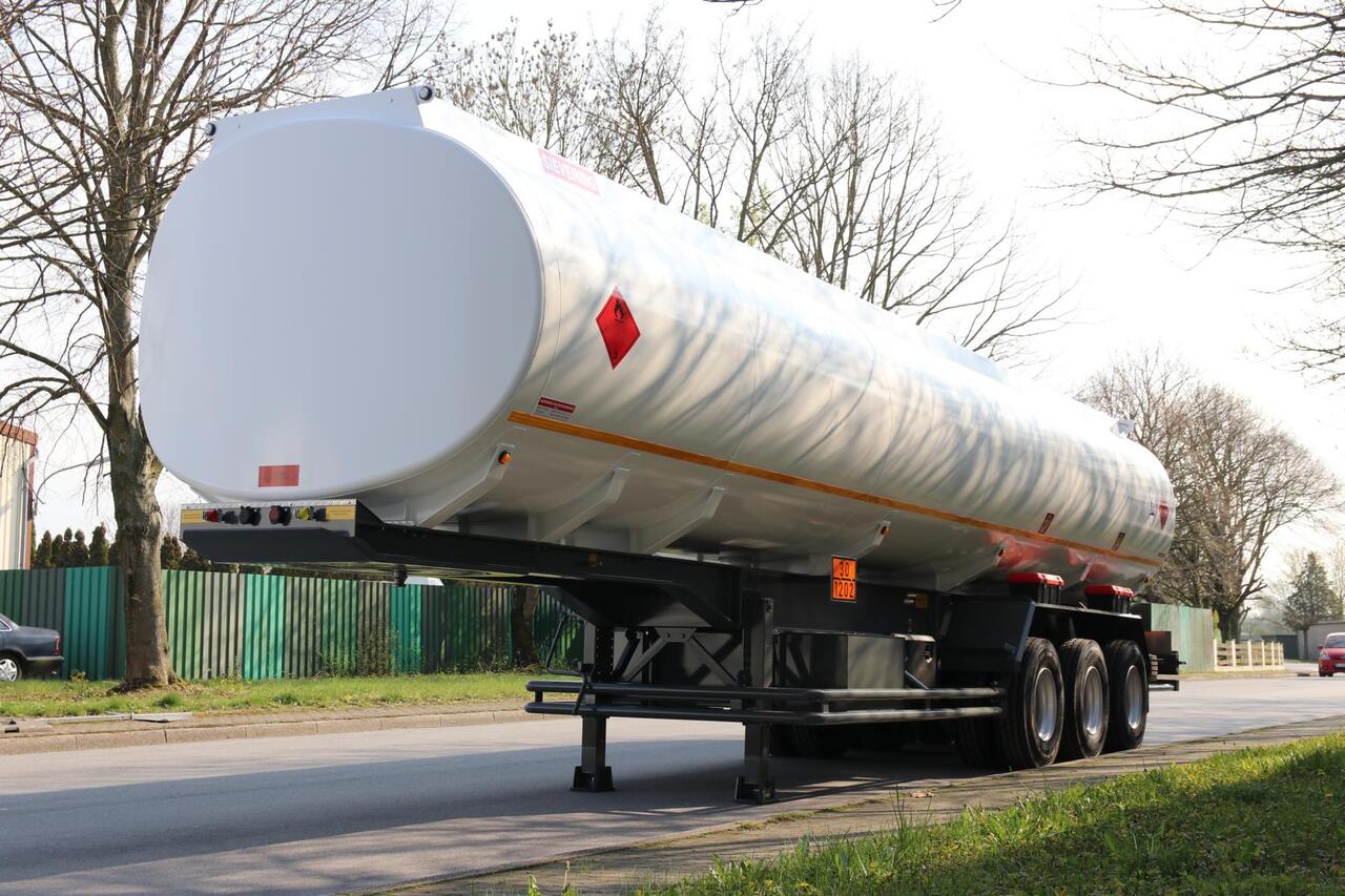 Semi-reboque cisterna para transporte de combustível novo Sievering 45000 LITRES ADR SEMI REMORQUE CITERNE DE CARBURANT: foto 5