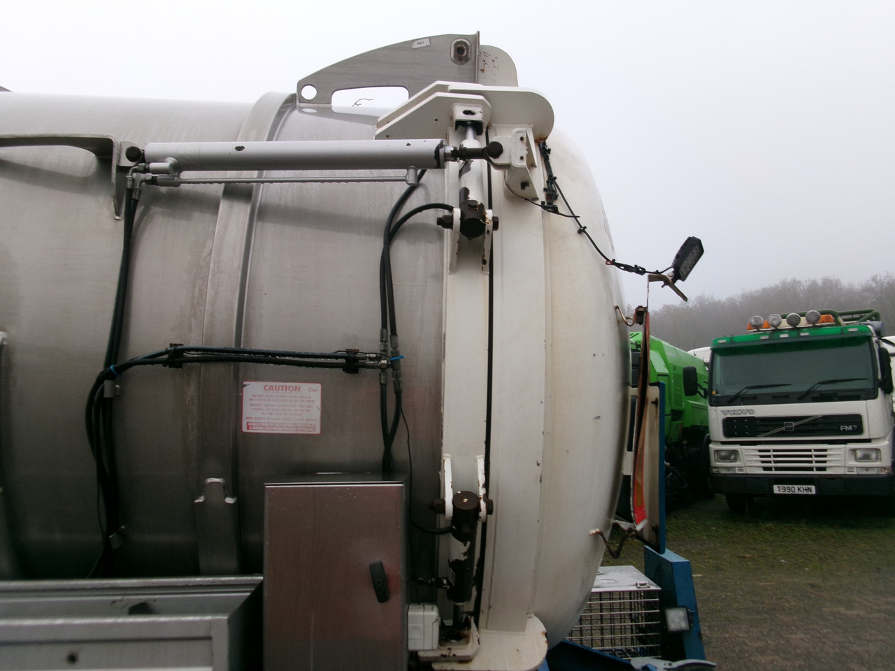 Semi-reboque silo Whale Vacuum tank inox 30 m3 / 1 comp + pump: foto 18