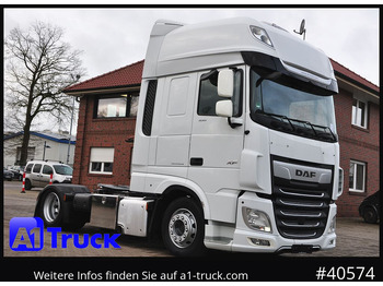 Tractor DAF XF 530 SSC, Volumen, vers.Sattelplatte,  Intarder, Standklima,