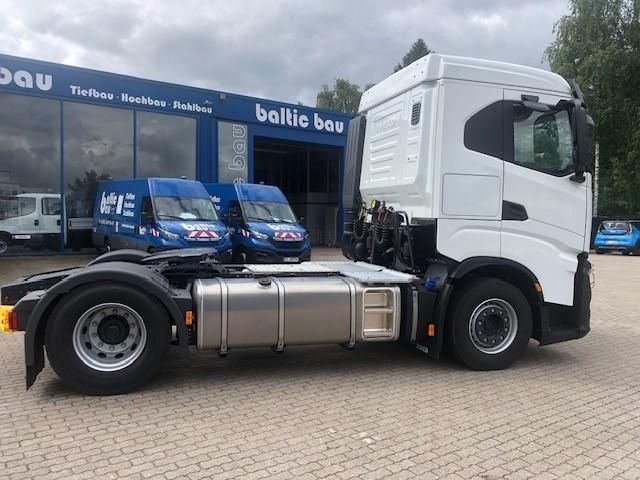 Tractor novo Iveco AS440X49T/P ON S-Way 357 kW (485 PS), Automatik: foto 8