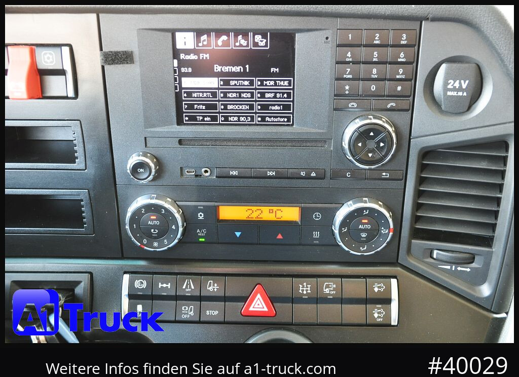 Tractor MERCEDES-BENZ 1843 StreamSpace GGVS ADR FL AT
