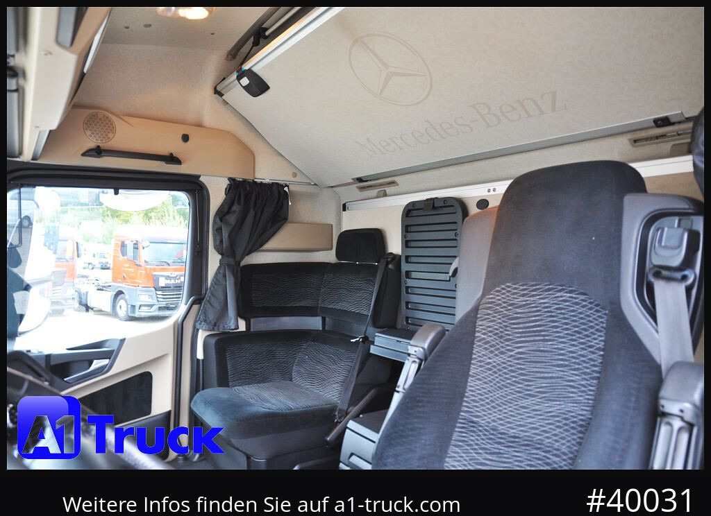 Tractor MERCEDES-BENZ 1843 StreamSpace GGVS ADR FL AT