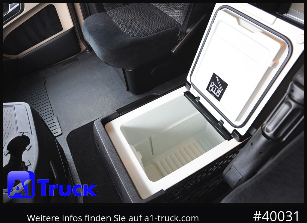 Tractor MERCEDES-BENZ 1843 StreamSpace GGVS ADR FL AT