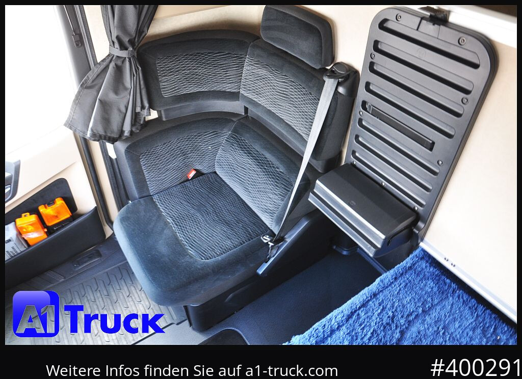 Tractor MERCEDES-BENZ 1843 StreamSpace GGVS ADR FL AT