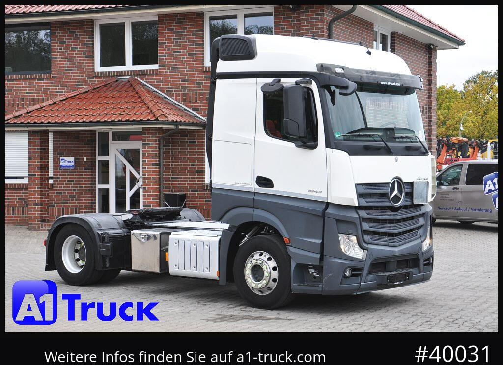 Tractor MERCEDES-BENZ 1843 StreamSpace GGVS ADR FL AT