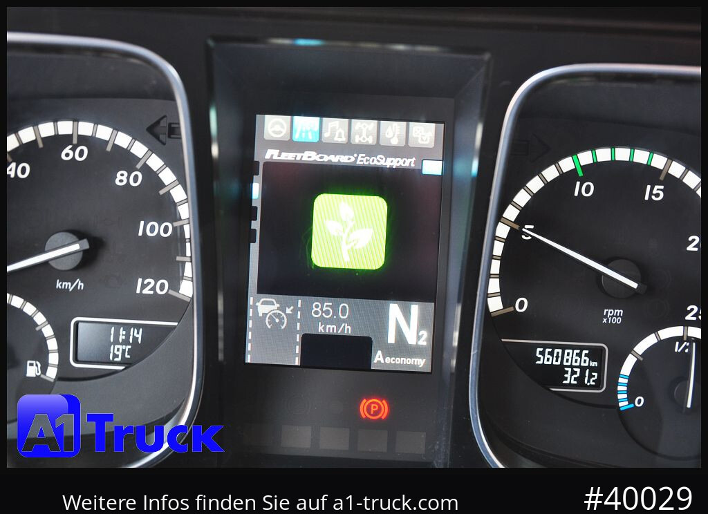 Tractor MERCEDES-BENZ 1843 StreamSpace GGVS ADR FL AT