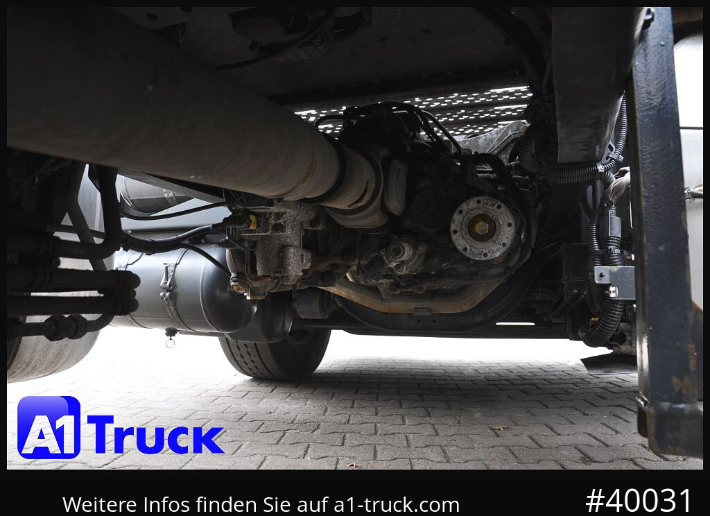 Tractor MERCEDES-BENZ 1843 StreamSpace GGVS ADR FL AT