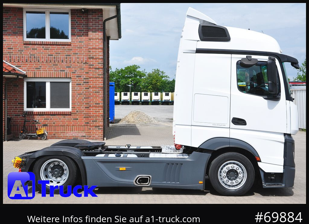 Tractor MERCEDES-BENZ Actros 1843, Lowliner, 1 Vorbesitzer, voll Spoiler