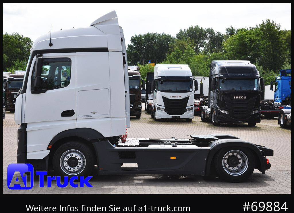 Tractor MERCEDES-BENZ Actros 1843, Lowliner, 1 Vorbesitzer, voll Spoiler