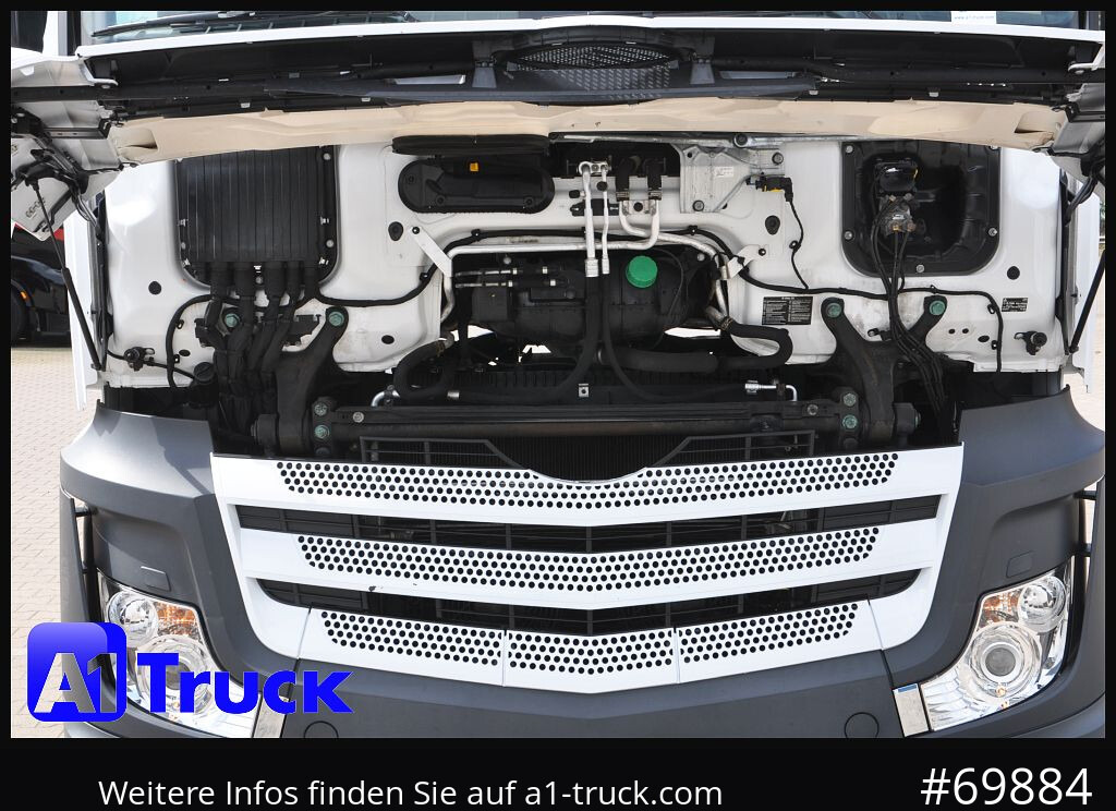 Tractor MERCEDES-BENZ Actros 1843, Lowliner, 1 Vorbesitzer, voll Spoiler