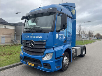 Tractor Mercedes-Benz Actros: foto 1