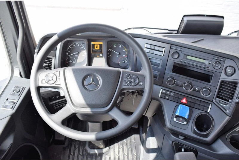 Tractor novo Mercedes-Benz Actros 3340 S 6×4 Tractor Head (10 units): foto 9
