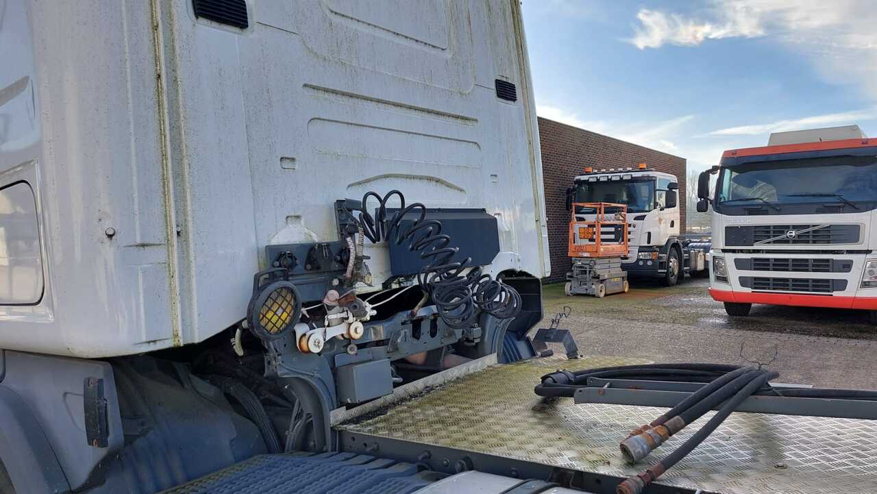 Tractor Scania R380: foto 10