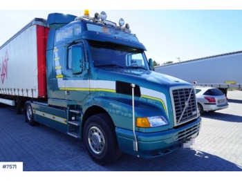 Tractor Volvo NH12 420