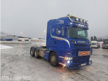 Tractor SCANIA R 620
