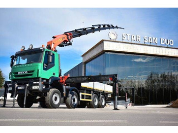 Camião de caixa aberta/ Plataforma IVECO Trakker