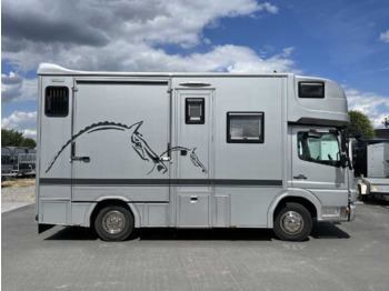 Camião de transporte de cavalos MERCEDES-BENZ Atego 918