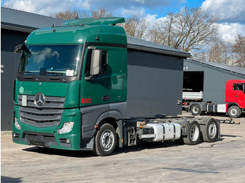 Camião transportador de contêineres/ Caixa móvel MERCEDES-BENZ Actros 2536