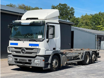Camião transportador de contêineres/ Caixa móvel MERCEDES-BENZ Actros 2541