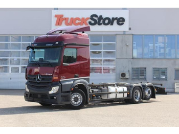 Camião transportador de contêineres/ Caixa móvel MERCEDES-BENZ Actros 2543