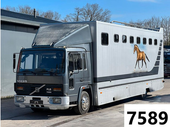 Camião de transporte de cavalos VOLVO FL6